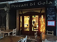 Peccati Di Gola inside