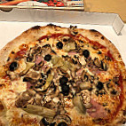 Pizzeria La Favola food