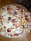 La Pat'a Pizza food