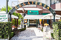 Gelateria Le Bonta outside