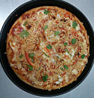 Laziz Pizza food