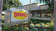 Denny's outside