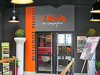 Leon & Cie outside