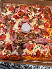 Giovanni's New York Pizza food