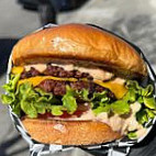 Malibu's Burgers food