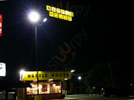 Waffle House inside