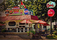 Haldimand House Marketplace outside