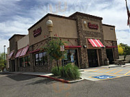 Freddy's Frozen Custard & Steakburgers outside