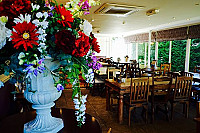 The George Carvery inside