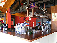 D Lounge inside