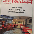 Cafeteria Yovilant inside