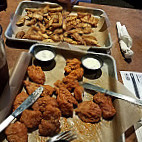 Buffalo Wild Wings Fishers Geist food