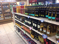 Gulfport Liquors food