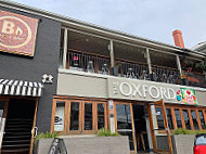 Oxford Hotel outside