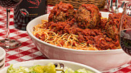 Buca Di Beppo Italian food