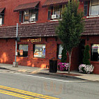 Vinny's Luncheonette food