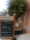 L'ailleurs Cafe outside