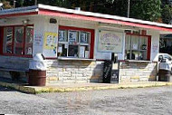 Kearney's Drive-in outside