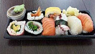 Sim Sushi inside