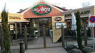 Del Arte outside