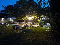 Les Jardin Du Menhir inside