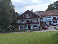 Gasthaus Kronschnabl outside