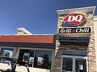 Dairy Queen Grill Chill outside