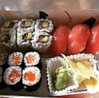 Sushi Frais food