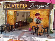 Gelateria Bonaparte inside