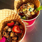 Menchie's Frozen Yogurt (guildford) food