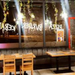 Pizzalove Cedry Male Wewnątrz