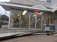 Jones Donuts And Bakery outside