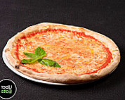 Il Pizzaiolo food