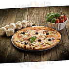 Bella Vita Pizza food