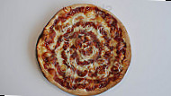 Famiglia Fornaciari Wood Fired Pizza food