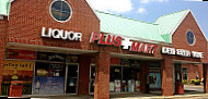 Plus Mart outside