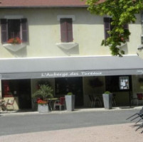 Auberge Des Tureaux outside