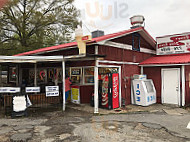 Garry's Drive-in food