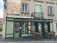 Chez Gilles inside