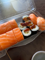 Lucky Sushi food