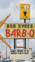 Bob Sykes B Q outside