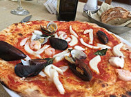 La Griglia Pizzeria food