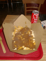 La Cabane A Poutines food