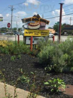 Hot Dog Diner Burger Co. outside