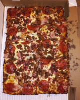 Papas Pizza Bbq food