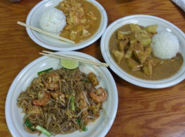 Thai Thai Cuisine food