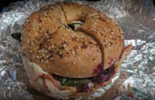 Uber Bagels Deli food