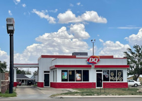 Dairy Queen outside