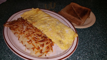 Pete's Coney Ii food