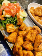 Momo's Sports And Grill food